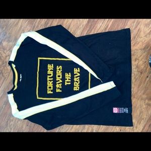 Women’s long sleeve tee